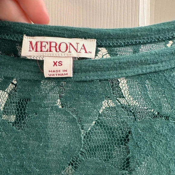 Merona green short sleeve with lace top - Picture 2 of 8